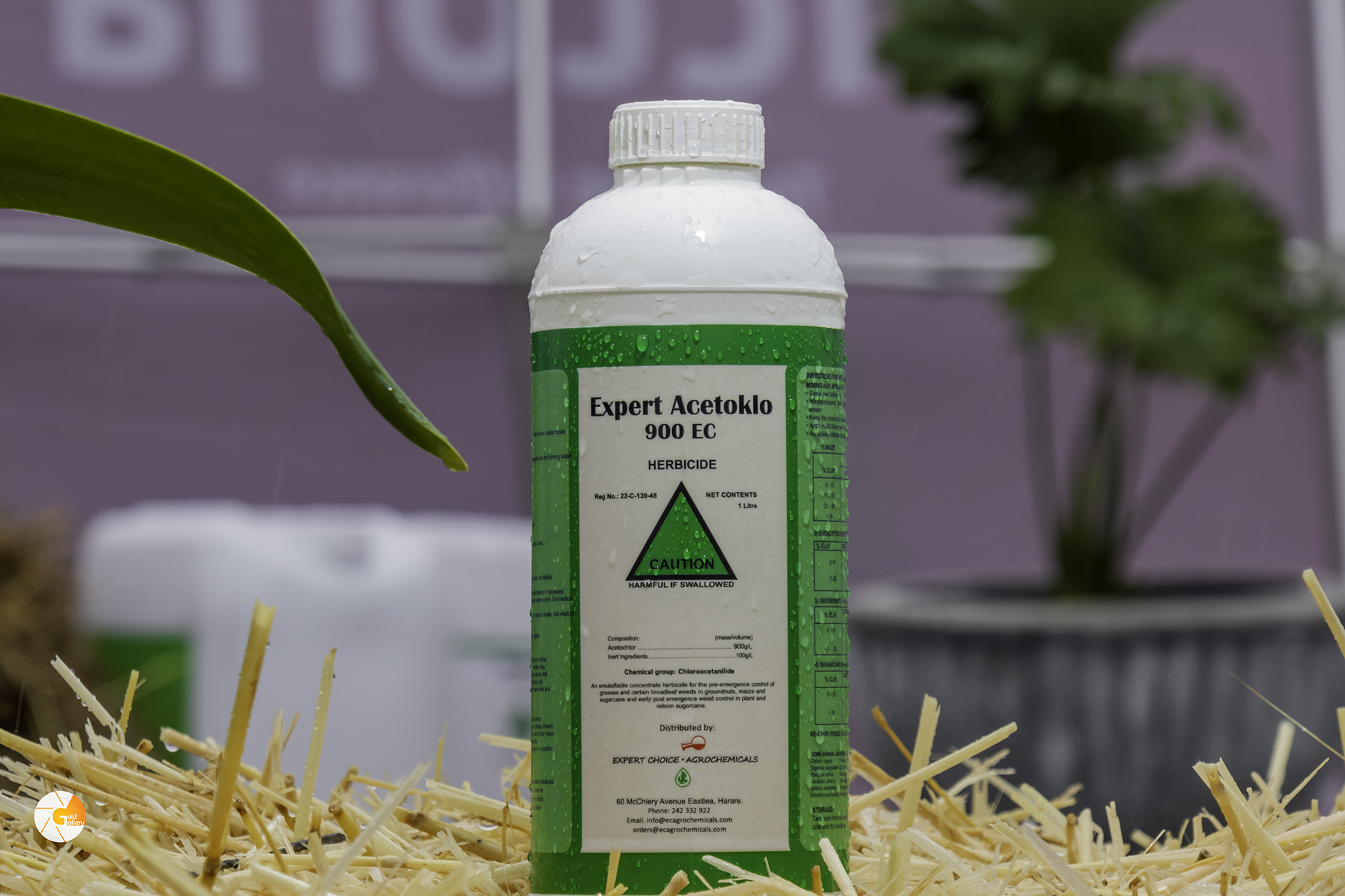 Active InActive Ingredients: Atrazine 47% & other active triazines 3% Description A selective herbicide for the control of numerous broad leaved weeds in maize, sorghum and sugarcane.gActive IngredActive Ingredients: Atrazine 47% & other active triazines 3% Description A selective herbicide for the control of numerous broad leaved weeds in maize, sorghum and sugarcane.ients: Atrazine 47% & other active triazines 3% Description A selective herbicide for the control of numerous broad leaved weeds in maize, sorghum and sugarcane.Active Ingredients: Atrazine 47% & other active triazines 3% Description A selective herbicide for the control of numerous broad leaved weeds in maize, sorghum and sugarcane.Active Ingredients: Atrazine 47% & other active triazines 3% Description A selective herbicide for the control of numerous broad leaved weeds in maize, sorghum and sugarcane.redieActive Ingredients: Atrazine 47% & other active triazines 3% Description: A selective herbicide for the control of numerous broad leaved weeds in maize, sorghum and sugarActive Ingredients: Atrazine 47% & other active triazines 3% Description: A selective herbicide for the control of numerous broad leaved weeds in maize, sorghum and sugarnts: Atrazine 47% & other active triazines 3% Description A selective herbicide for the control of numerous broad leaved weeds in maize, sorghum and sugarcane.